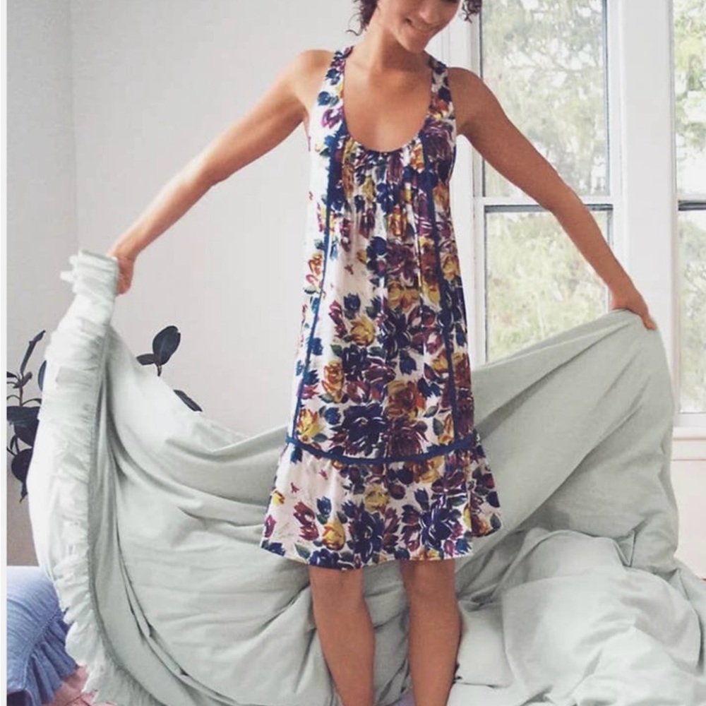 Flowy floral short dress. Tiny brand from Anthropologie. New without tags. - Picture 3 of 9